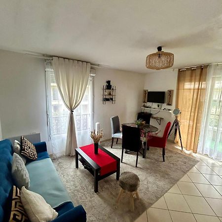 Heyzie Apartamento Pontault-Combault Exterior foto